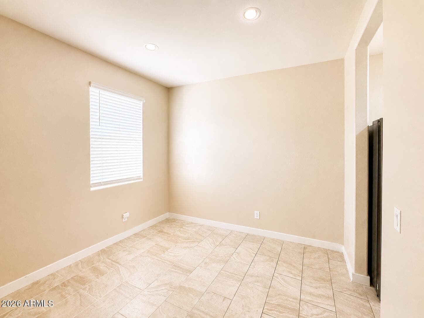 7836 W RIVERSIDE Avenue, Phoenix, AZ 85043 — photo 6 of 15