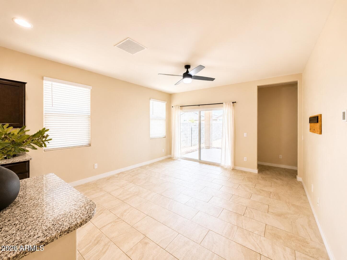 7836 W RIVERSIDE Avenue, Phoenix, AZ 85043 — photo 5 of 15