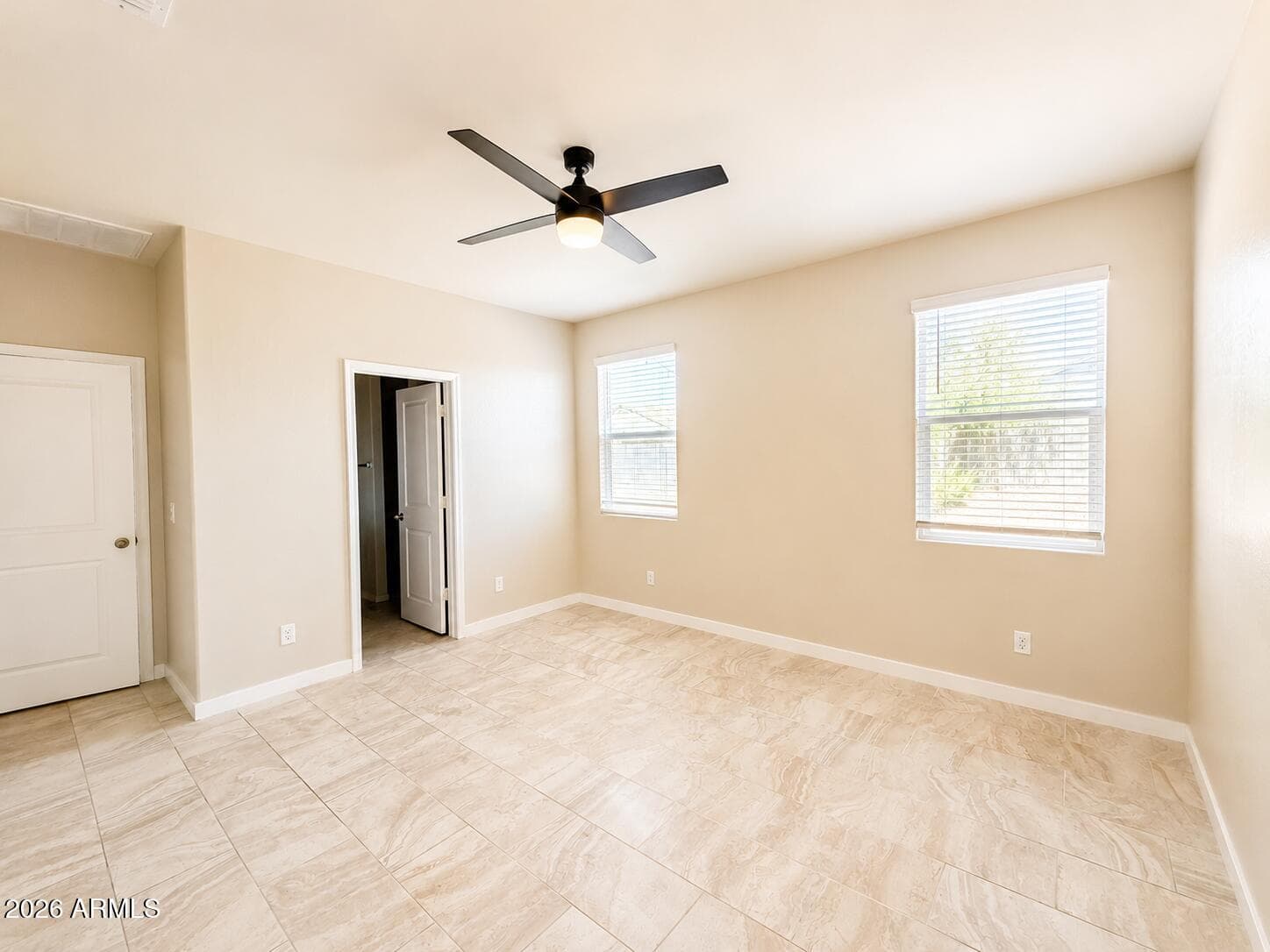 7836 W RIVERSIDE Avenue, Phoenix, AZ 85043 — photo 9 of 15