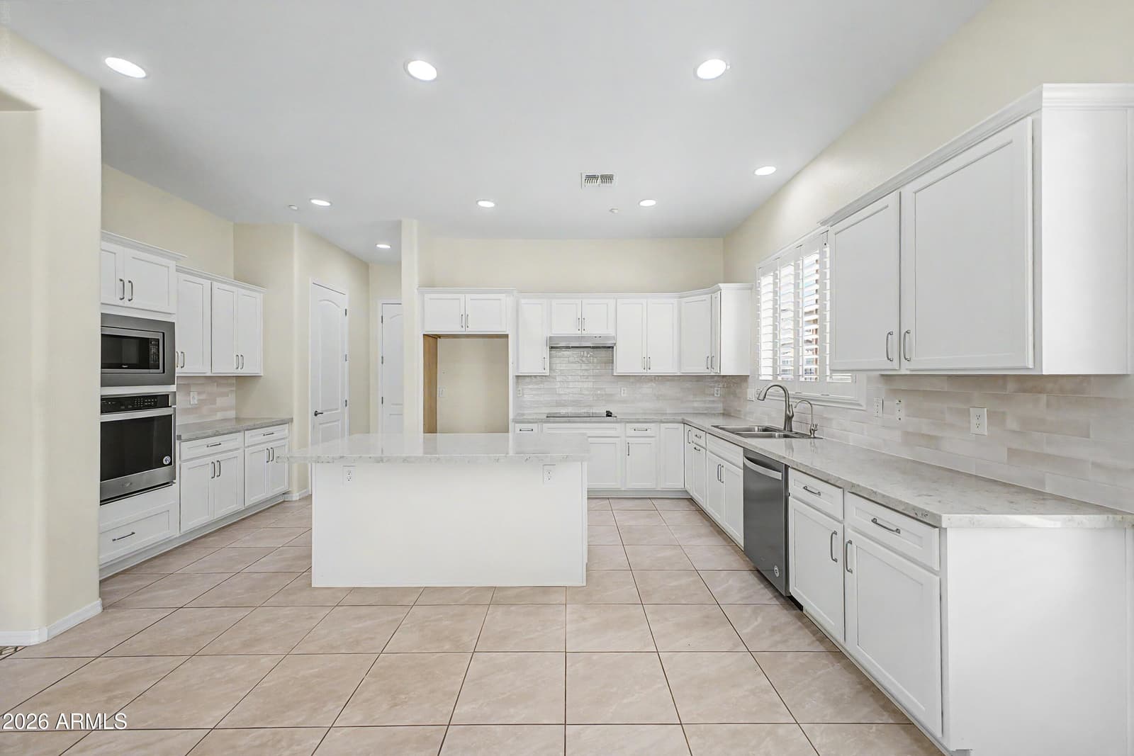 27435 N 89th Drive, Peoria, AZ 85383 — photo 8 of 31