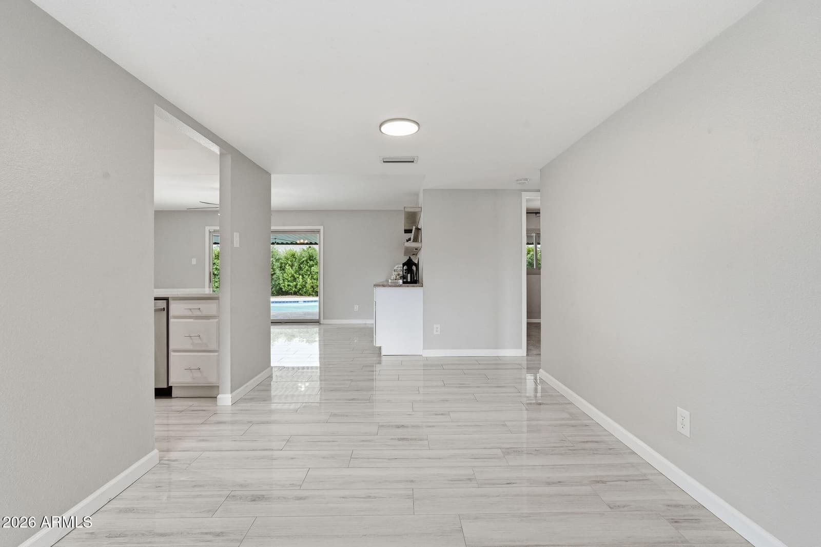 5257 W ACAPULCO Lane, Glendale, AZ 85306 — photo 14 of 29