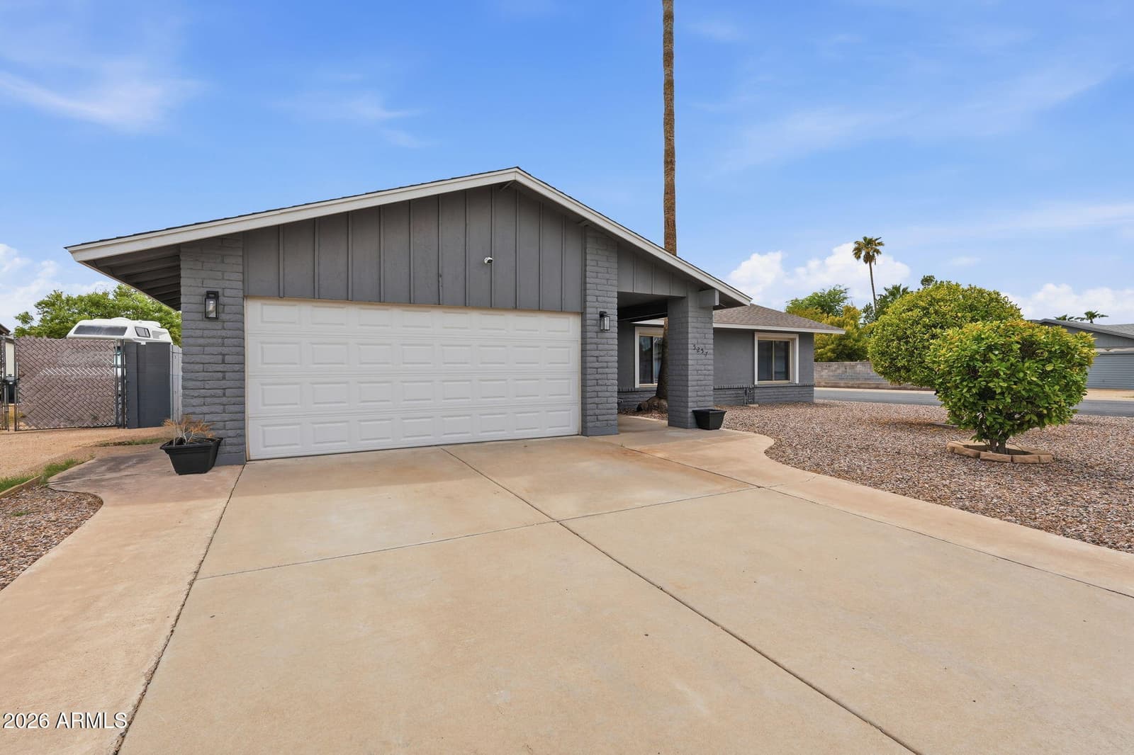 5257 W ACAPULCO Lane, Glendale, AZ 85306 — photo 2 of 29