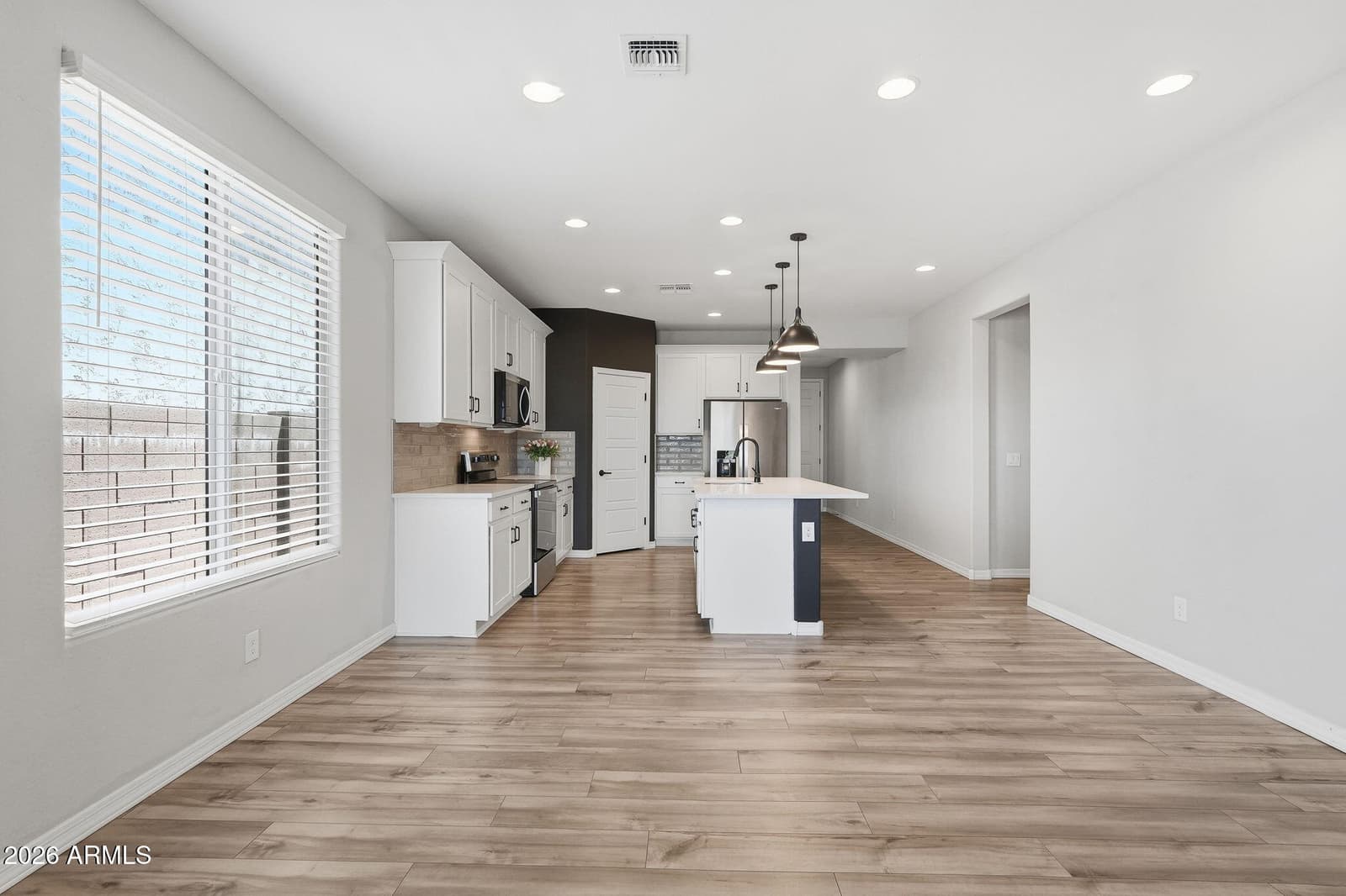 32300 N DAYLIGHT Drive, San Tan Valley, AZ 85144 — photo 18 of 56