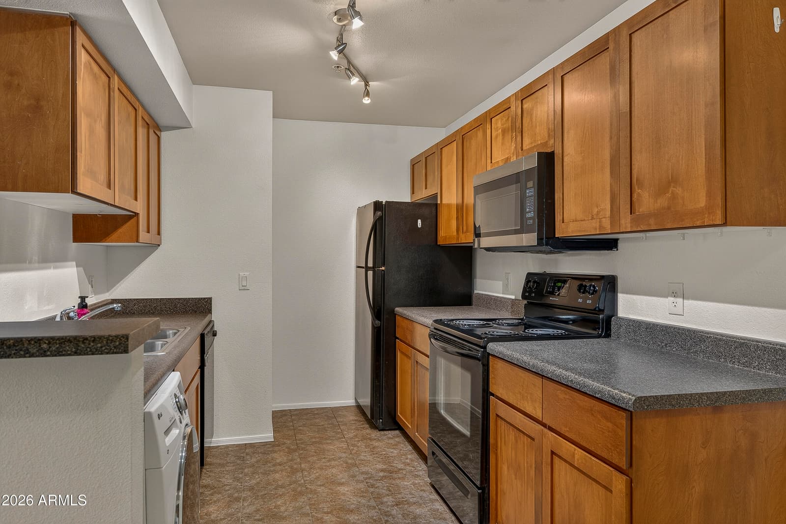 1185 W UNIVERSITY Avenue 101, Flagstaff, AZ 86001 — photo 2 of 29