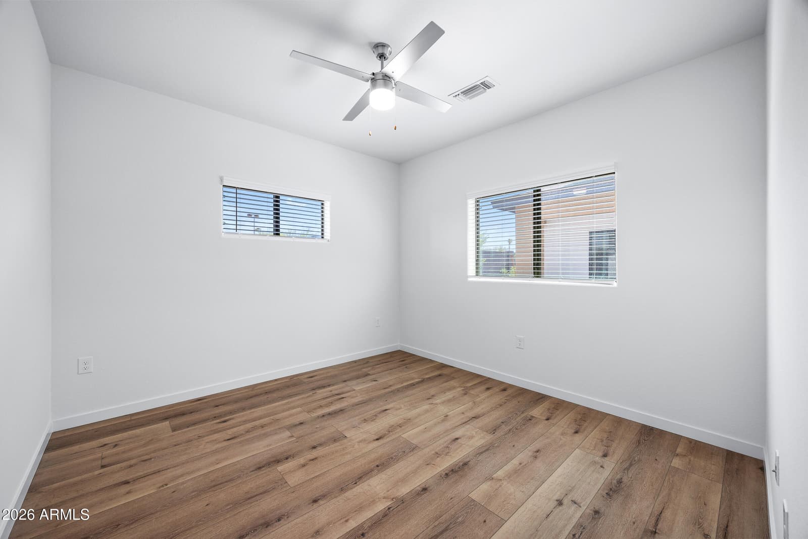 2329 E MCARTHUR Drive, Tempe, AZ 85288 — photo 12 of 29