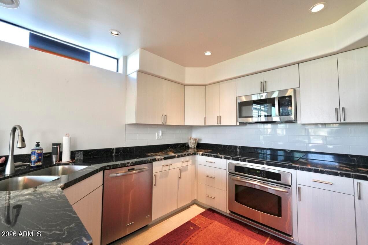 7400 E GAINEY CLUB Drive 222, Scottsdale, AZ 85258 — photo 15 of 16