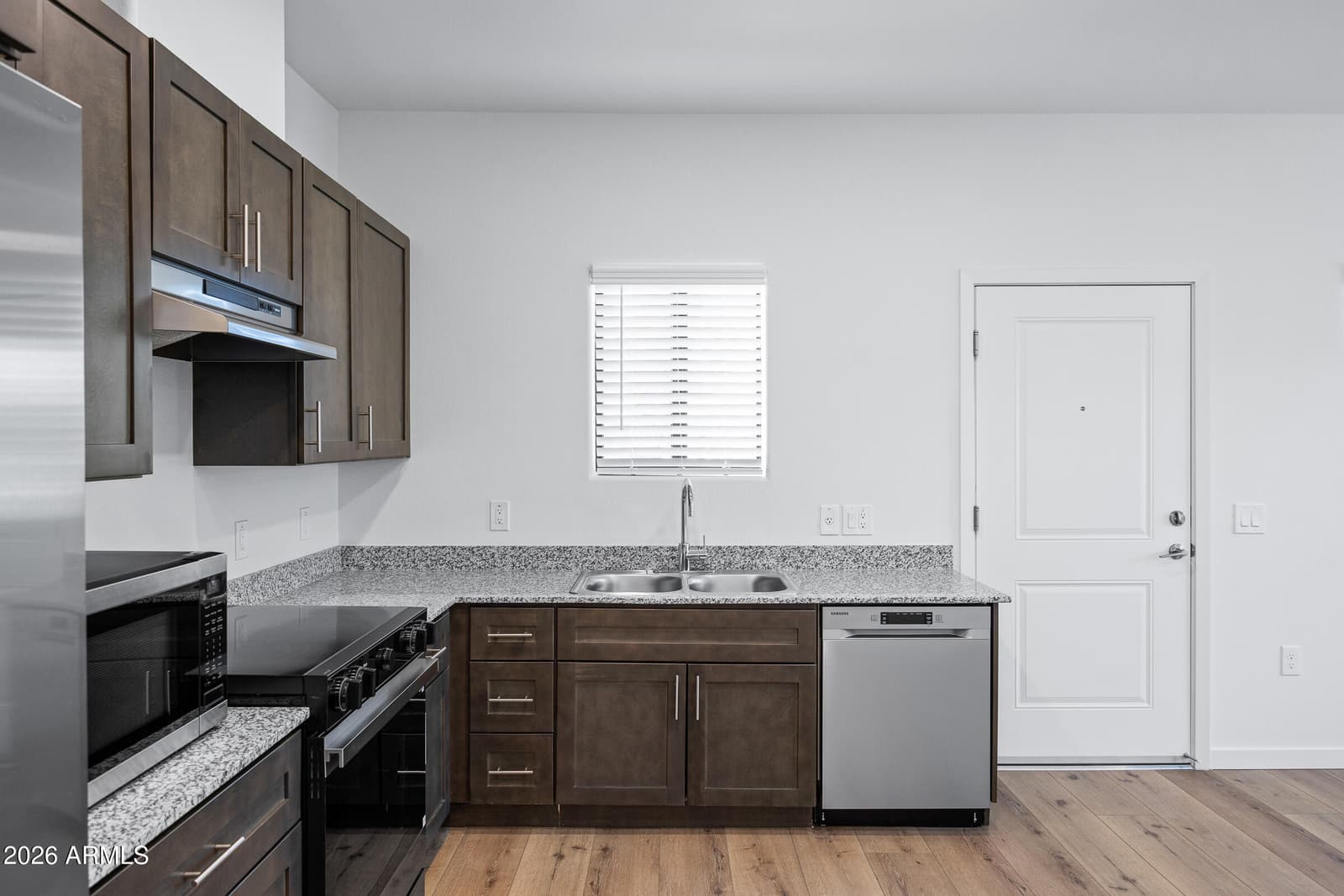 2331 E MCARTHUR Drive, Tempe, AZ 85288 — photo 11 of 30