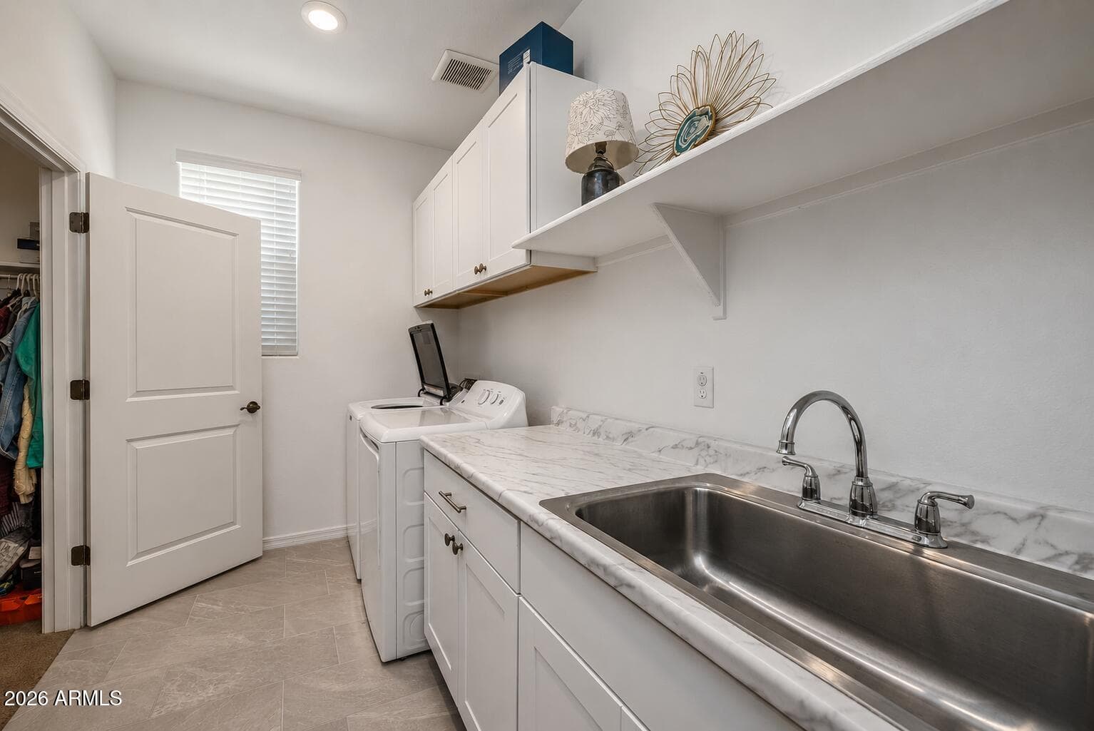 10218 E WAVELENGTH Avenue, Mesa, AZ 85212 — photo 12 of 27