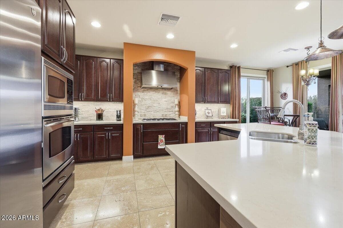 6539 W GAMBIT Trail, Phoenix, AZ 85083 — photo 11 of 44