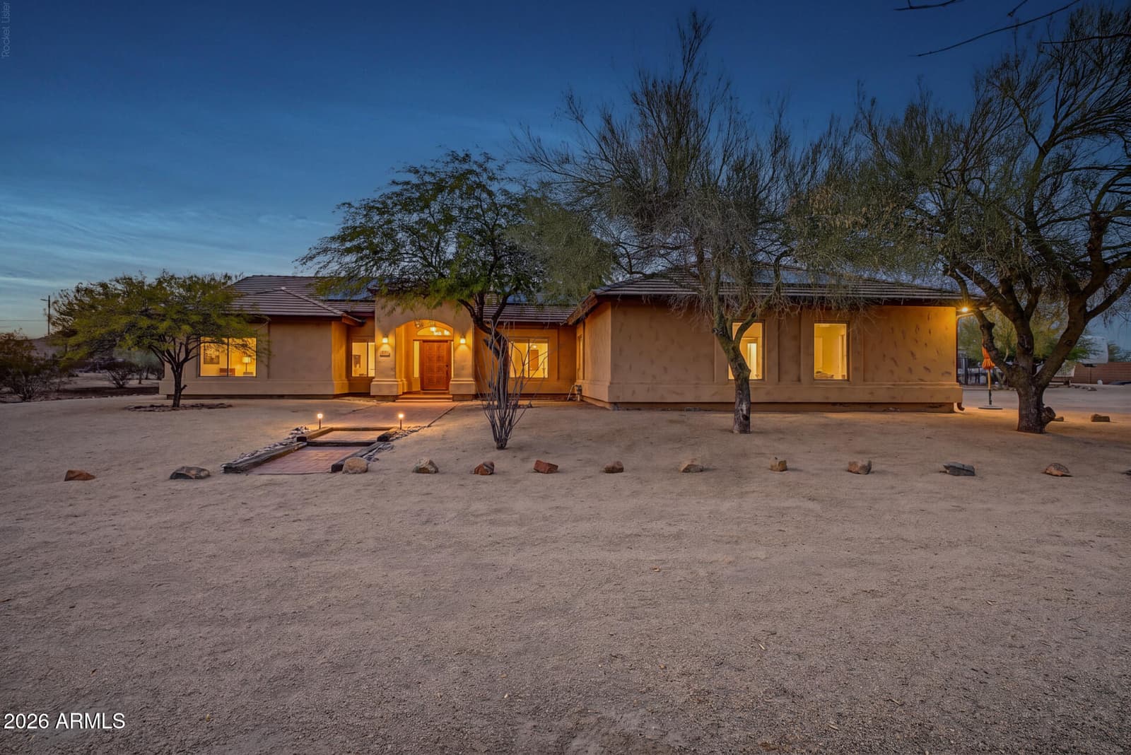 39949 N Central Avenue, Phoenix, AZ 85086 — photo 2 of 64