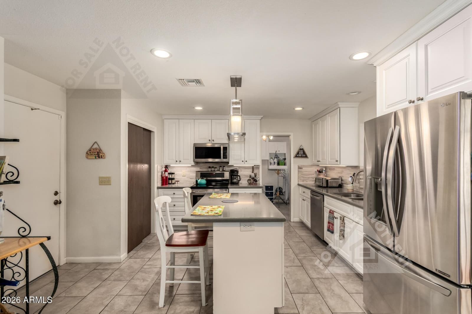 4734 E FLORIAN Circle, Mesa, AZ 85206 — photo 13 of 58