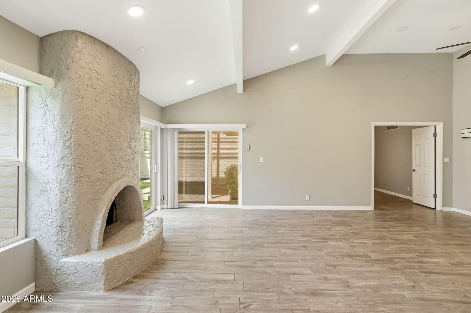 4 E SAN MIGUEL Avenue, Phoenix, AZ 85012 — photo 9 of 42