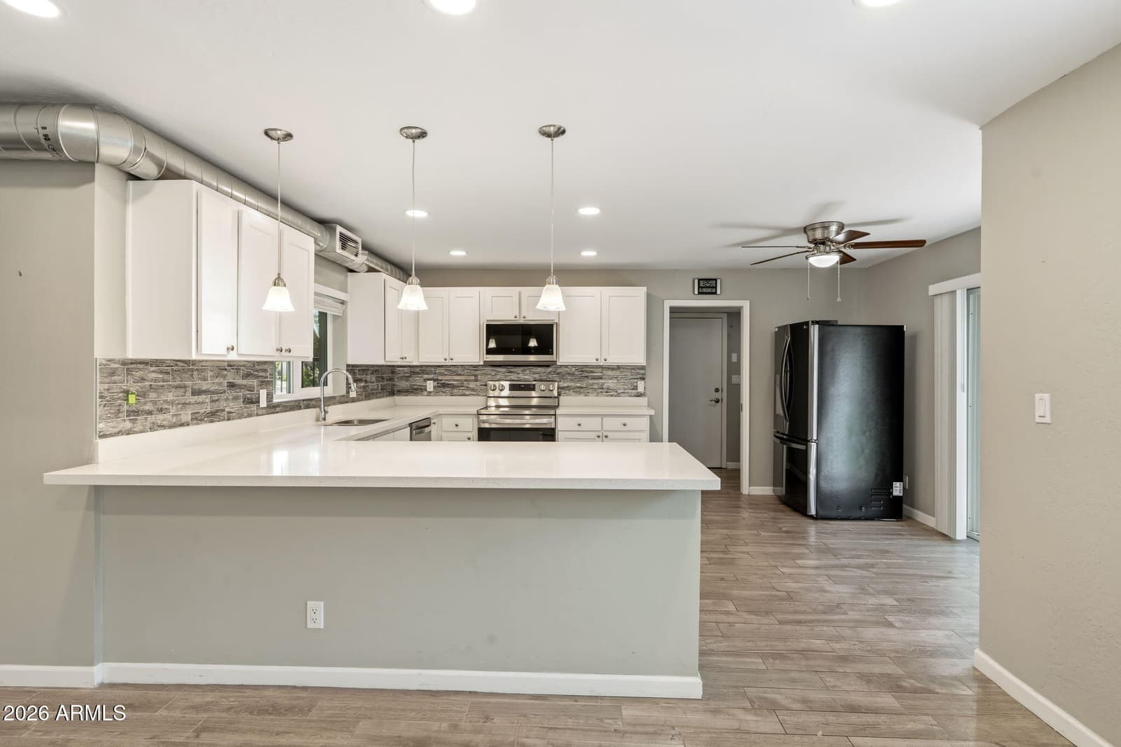 4 E SAN MIGUEL Avenue, Phoenix, AZ 85012 — photo 12 of 42