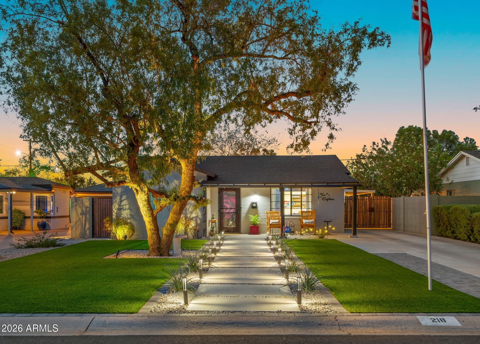 218 W ROMA Avenue, Phoenix, AZ 85013 — photo 5 of 46