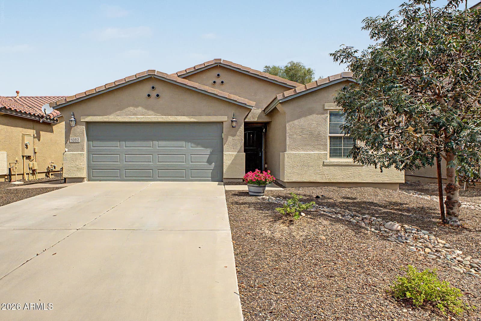 1082 E LESLIE Circle, San Tan Valley, AZ 85140 — photo 1 of 29