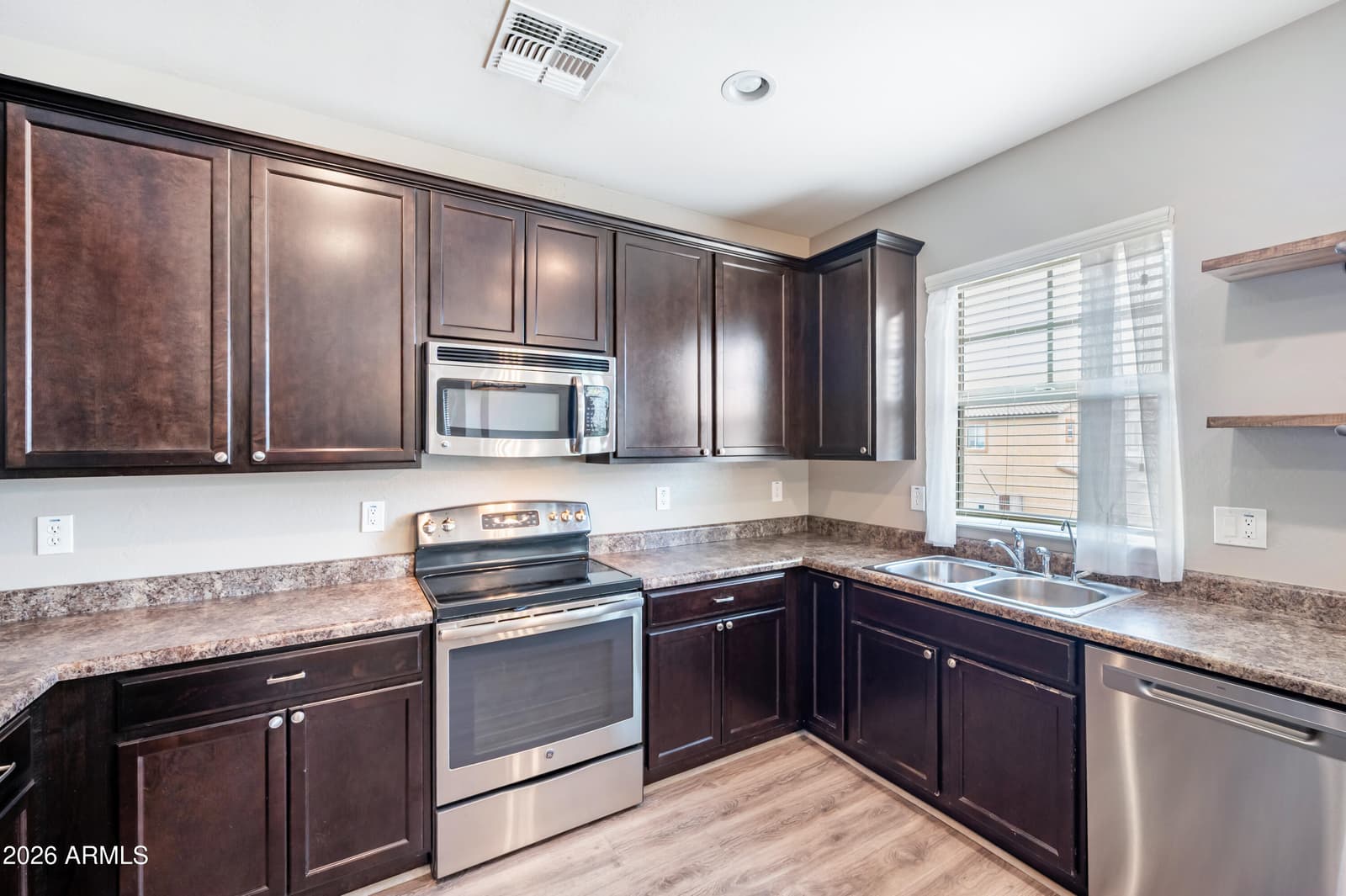 7755 W PALM Lane, Phoenix, AZ 85035 — photo 19 of 50