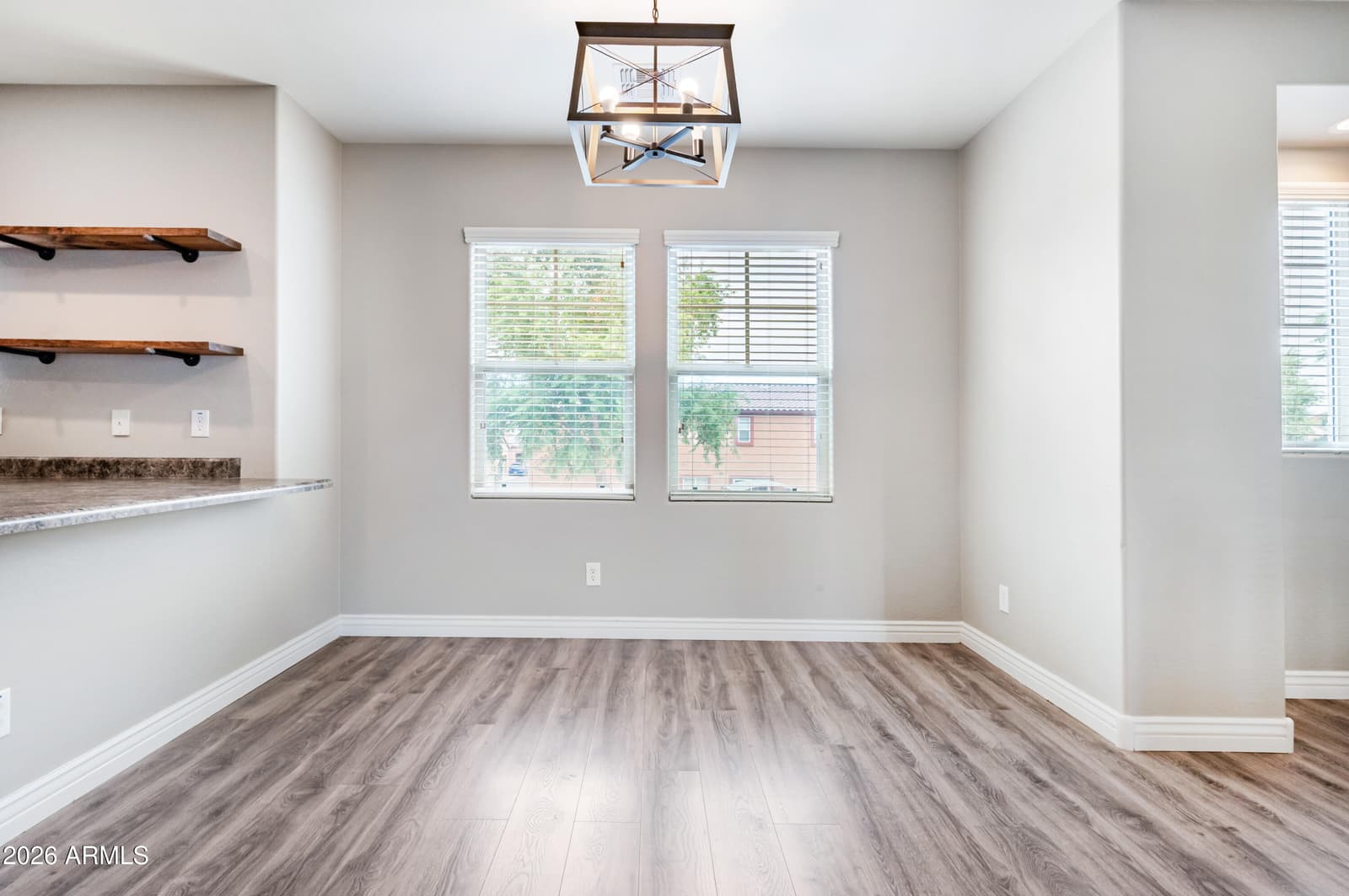7755 W PALM Lane, Phoenix, AZ 85035 — photo 8 of 50
