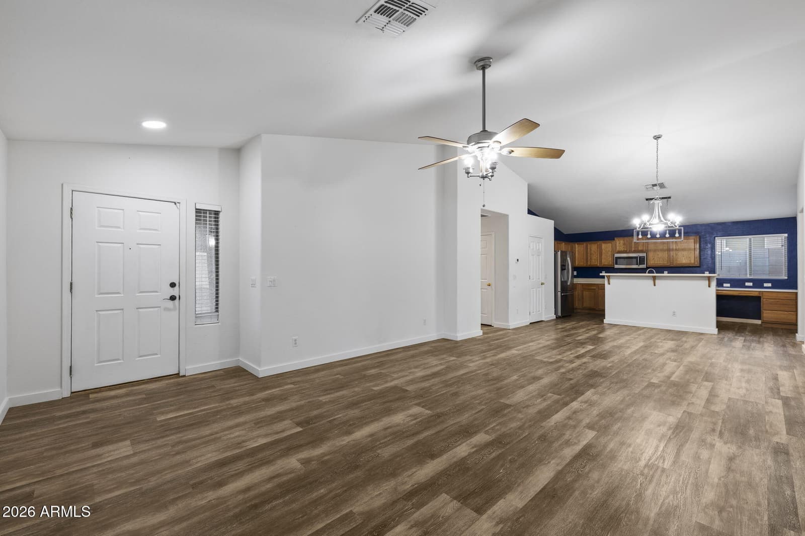 10961 W LOMA Lane, Peoria, AZ 85345 — photo 4 of 18