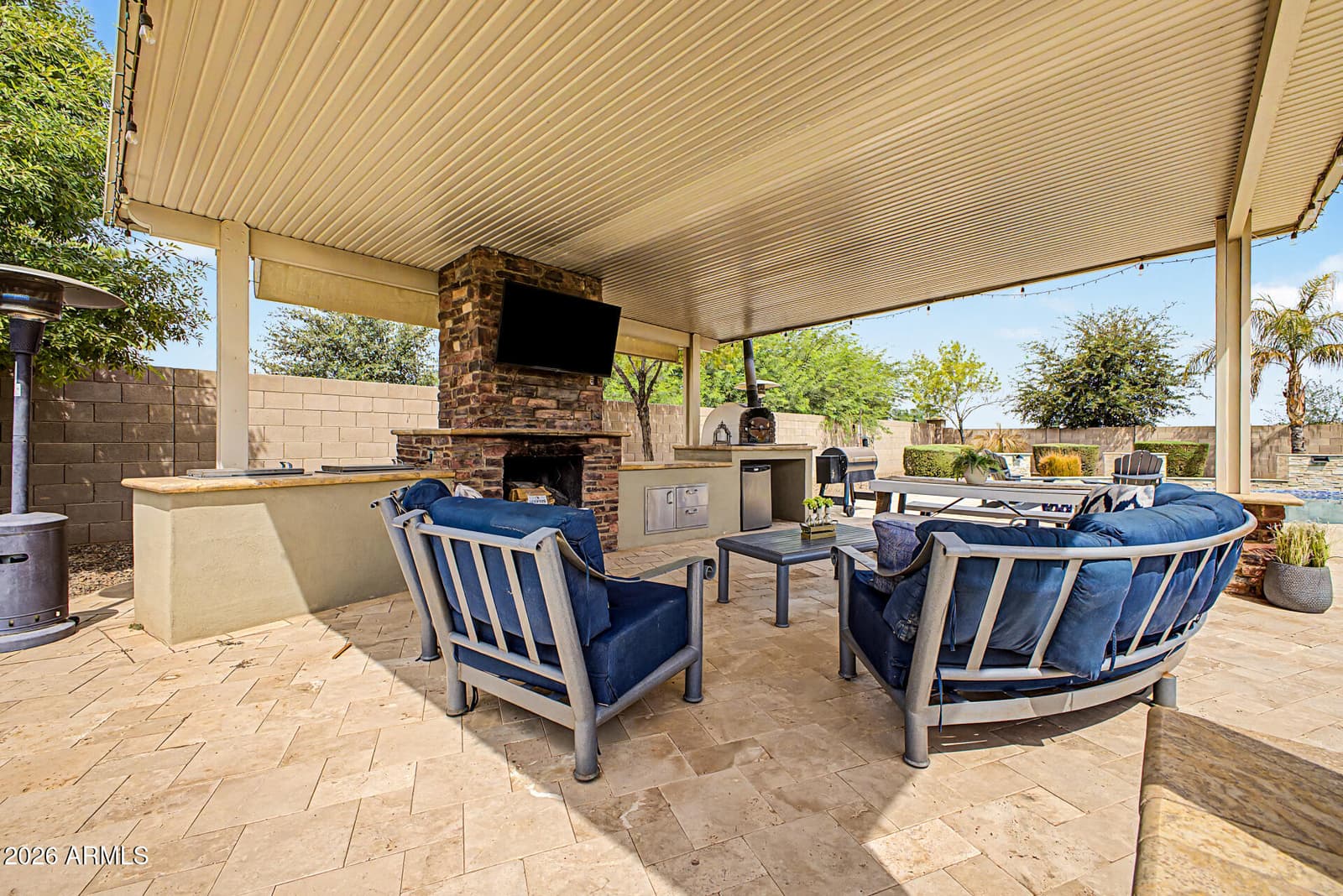 4610 S AMETHYST Drive, Chandler, AZ 85249 — photo 5 of 70