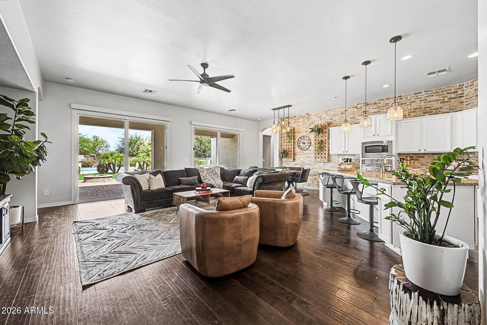 4610 S AMETHYST Drive, Chandler, AZ 85249 — photo 2 of 70