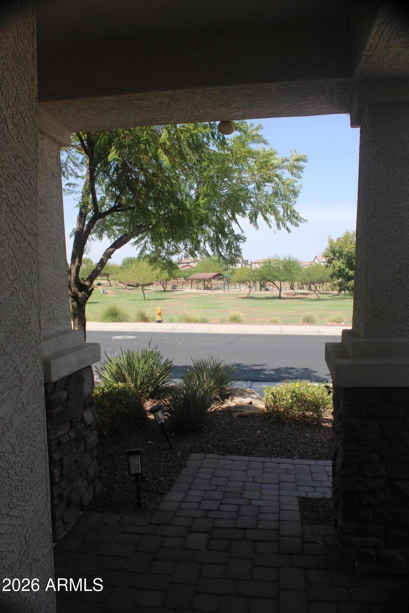 10113 W ANGELS Lane, Peoria, AZ 85383 — photo 4 of 27