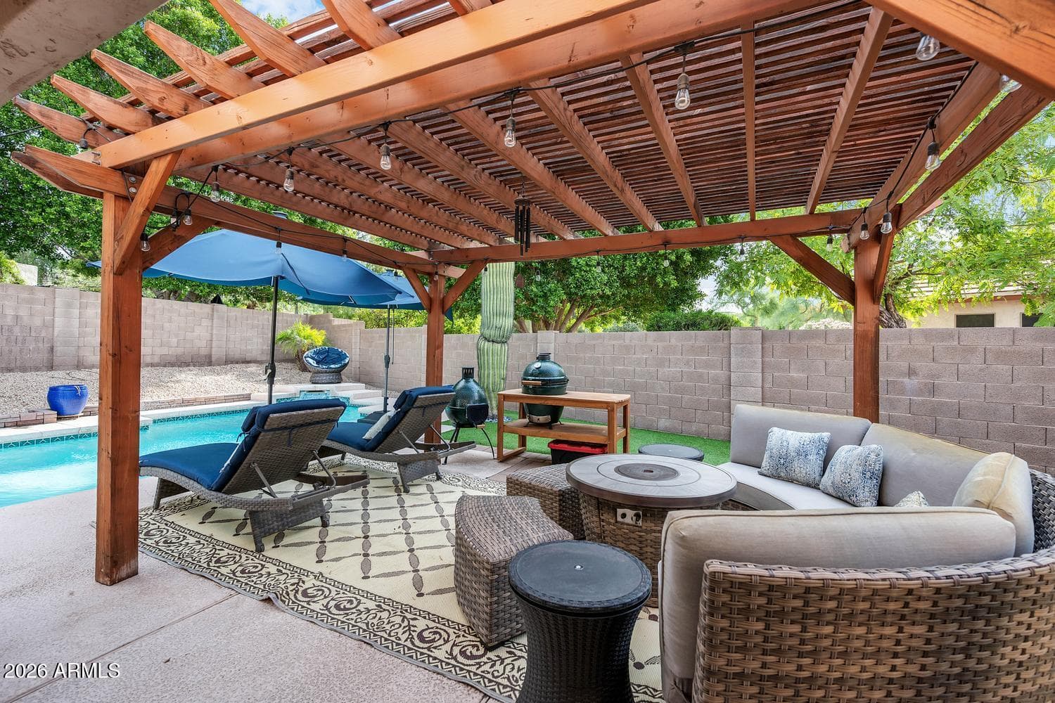 4834 E MOSSMAN Road, Phoenix, AZ 85054 — photo 31 of 44
