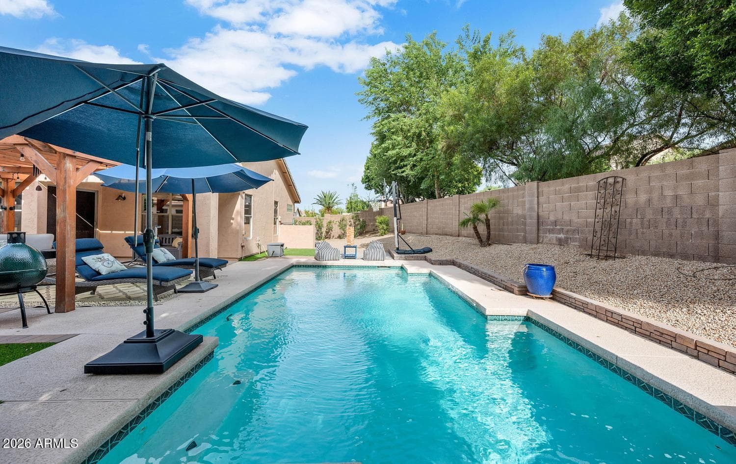 4834 E MOSSMAN Road, Phoenix, AZ 85054 — photo 37 of 44