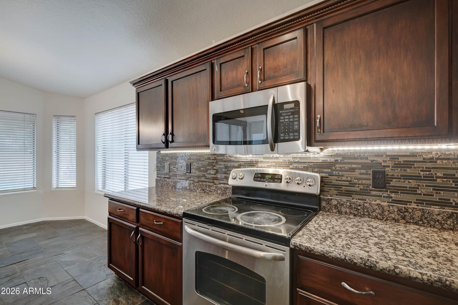 26024 N 41ST Avenue, Phoenix, AZ 85083 — photo 10 of 40