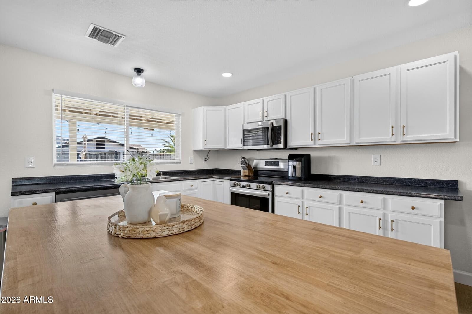1414 N Rowen Circle, Mesa, AZ 85207 — photo 14 of 49