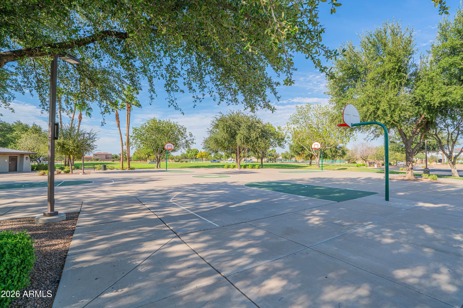 1075 E PARKVIEW Court, Gilbert, AZ 85295 — photo 36 of 37