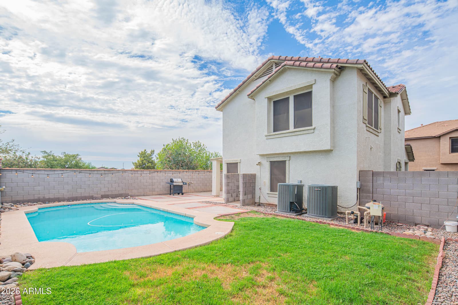 1075 E PARKVIEW Court, Gilbert, AZ 85295 — photo 26 of 37