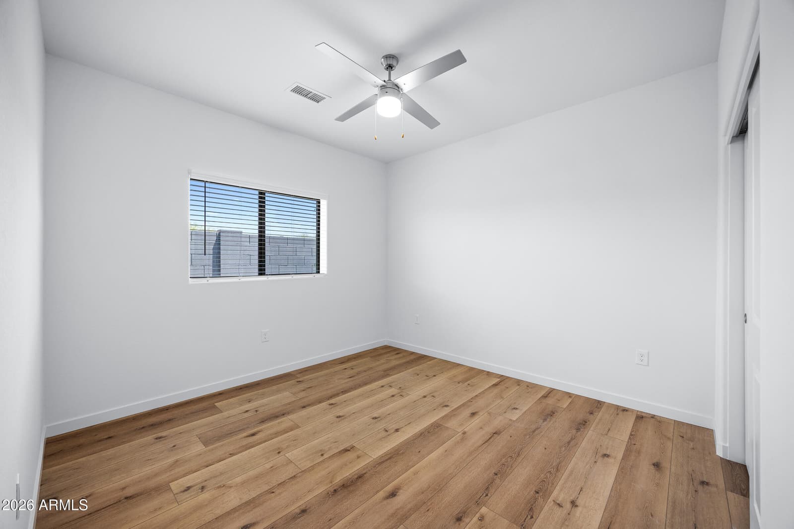 2339 E McArthur Drive, Tempe, AZ 85288 — photo 11 of 32