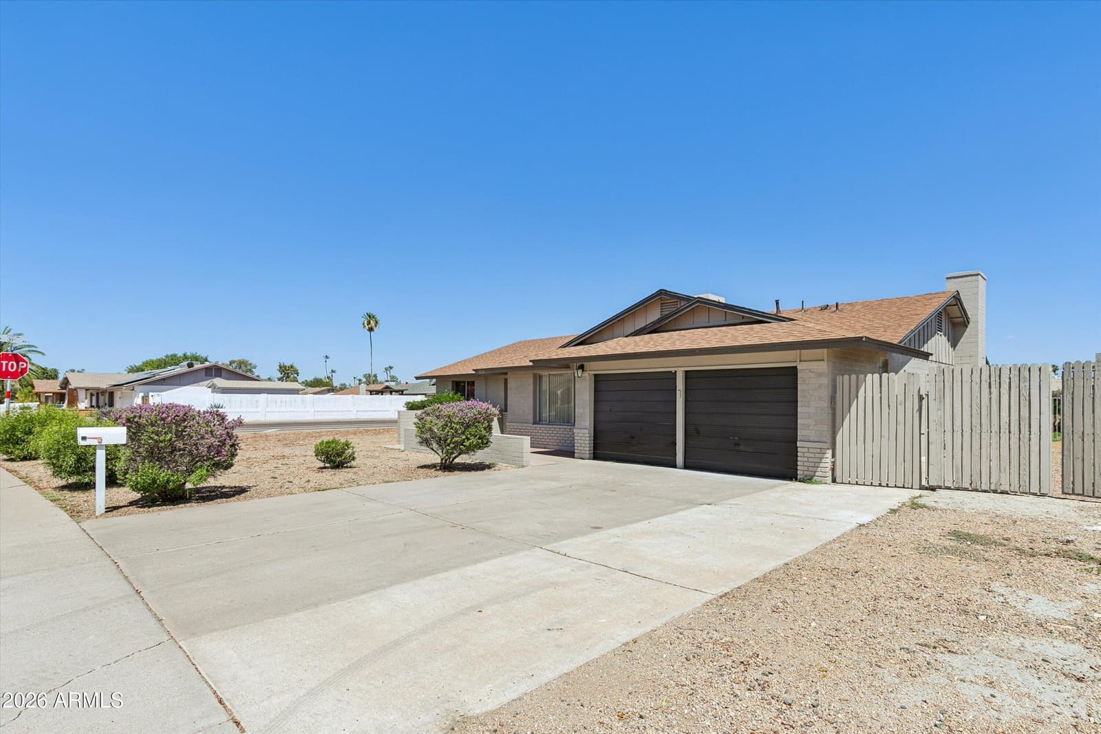 3020 W HARTFORD Drive, Phoenix, AZ 85053 — photo 2 of 32