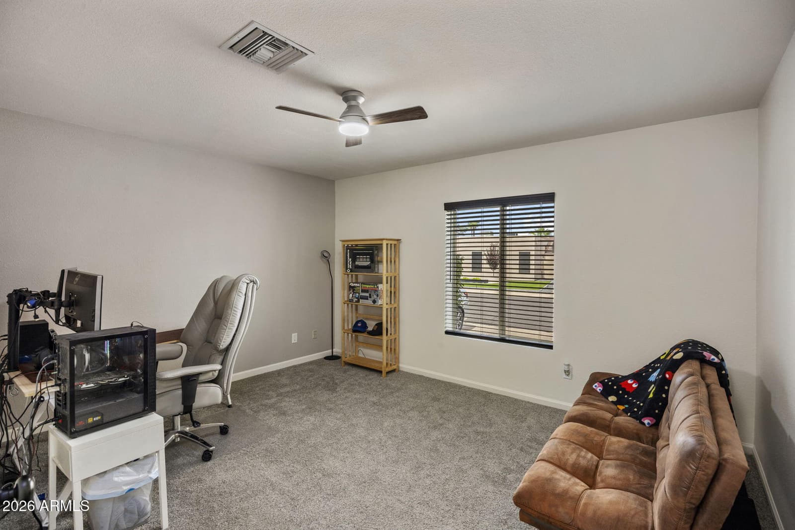 611 E CANTERBURY Lane, Phoenix, AZ 85022 — photo 17 of 33