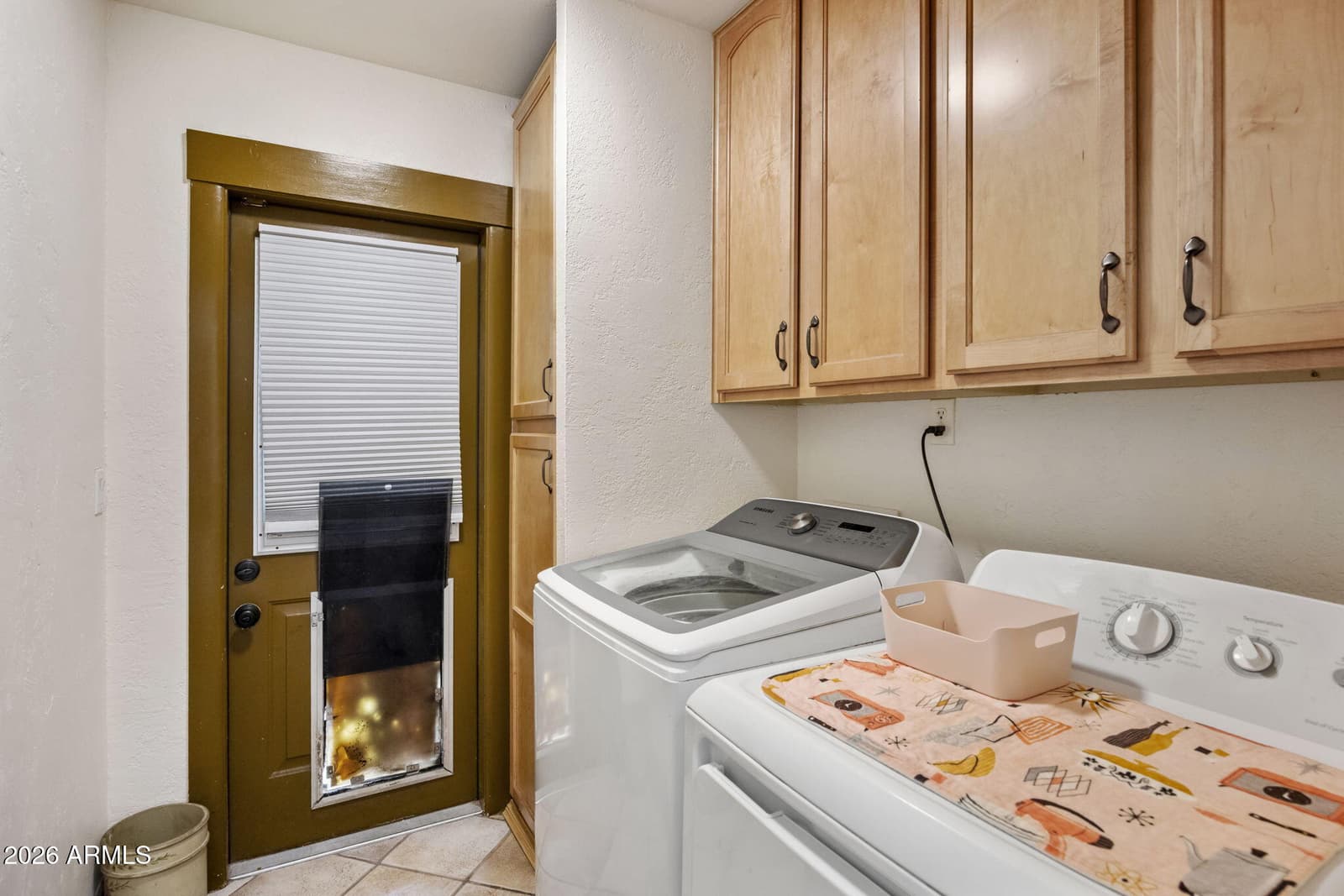 611 E CANTERBURY Lane, Phoenix, AZ 85022 — photo 19 of 33