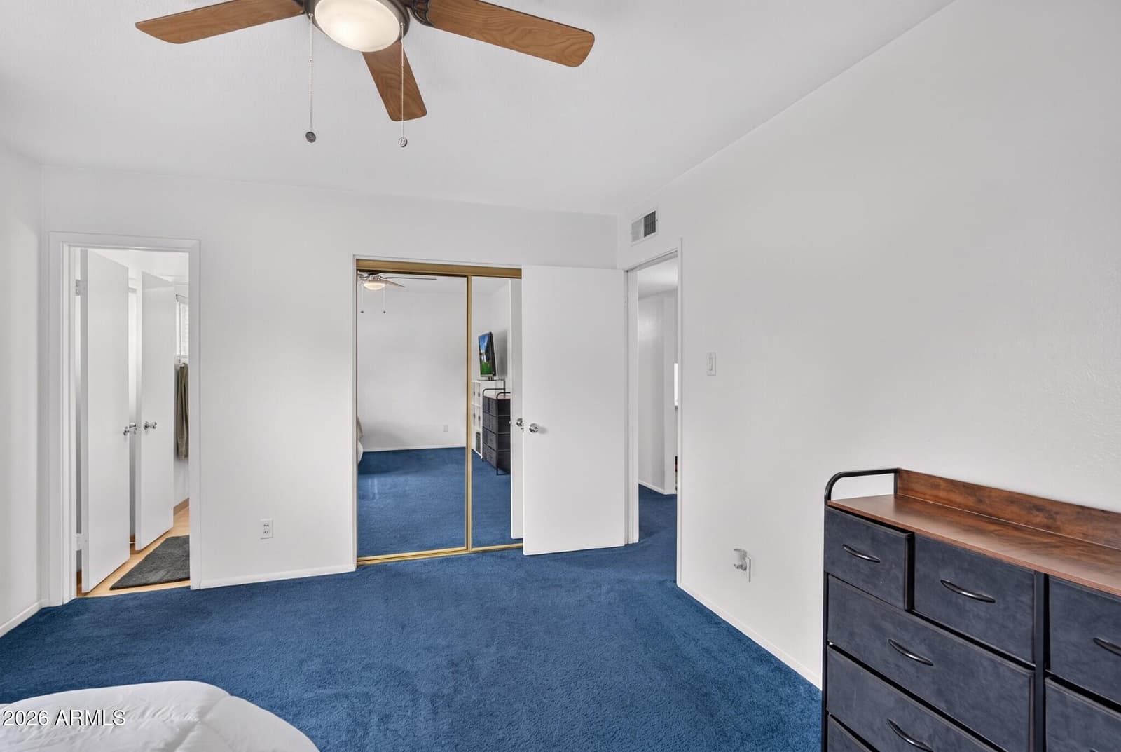 2029 W Sunnyside Avenue, Phoenix, AZ 85029 — photo 10 of 34