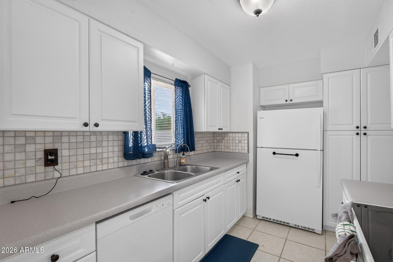 2029 W Sunnyside Avenue, Phoenix, AZ 85029 — photo 16 of 34