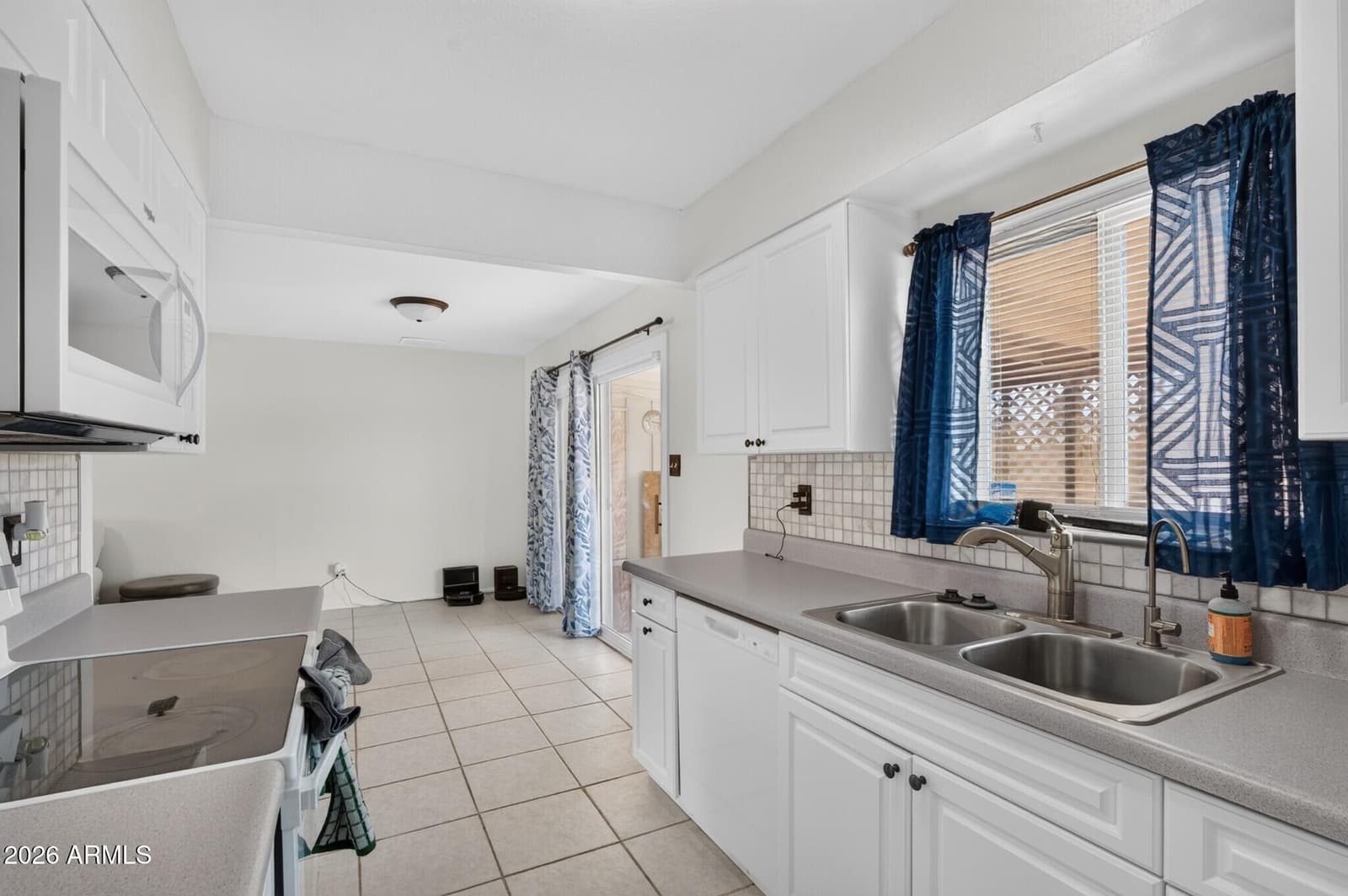 2029 W Sunnyside Avenue, Phoenix, AZ 85029 — photo 17 of 34