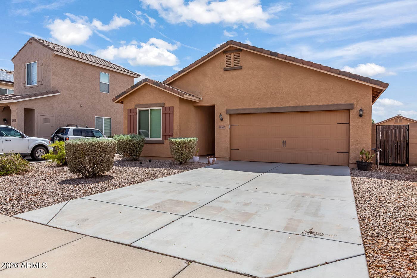 10567 E SUNFLOWER Lane, Florence, AZ 85132 — photo 4 of 43
