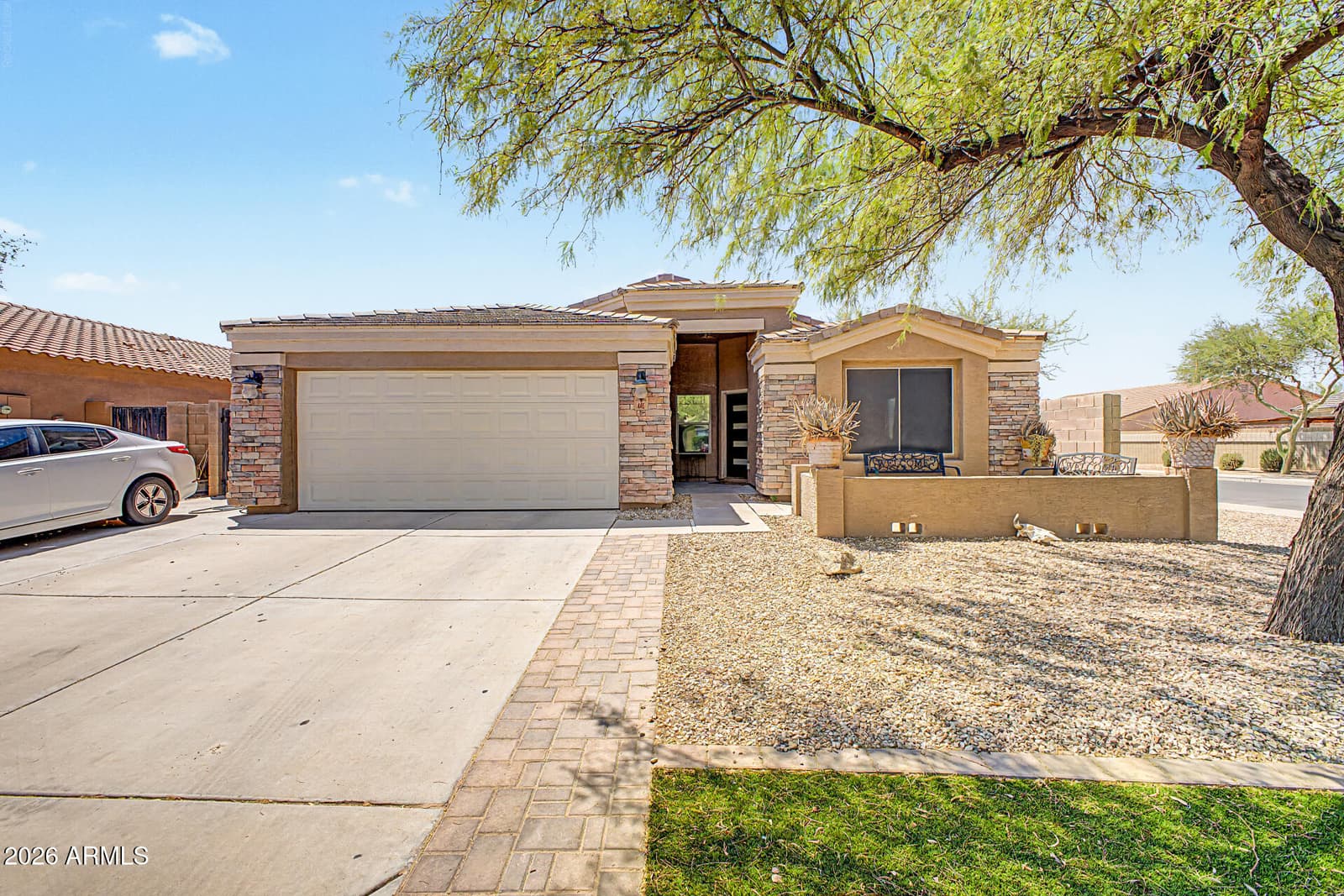 445 E SETTLERS Trail, Casa Grande, AZ 85122 — photo 1 of 39