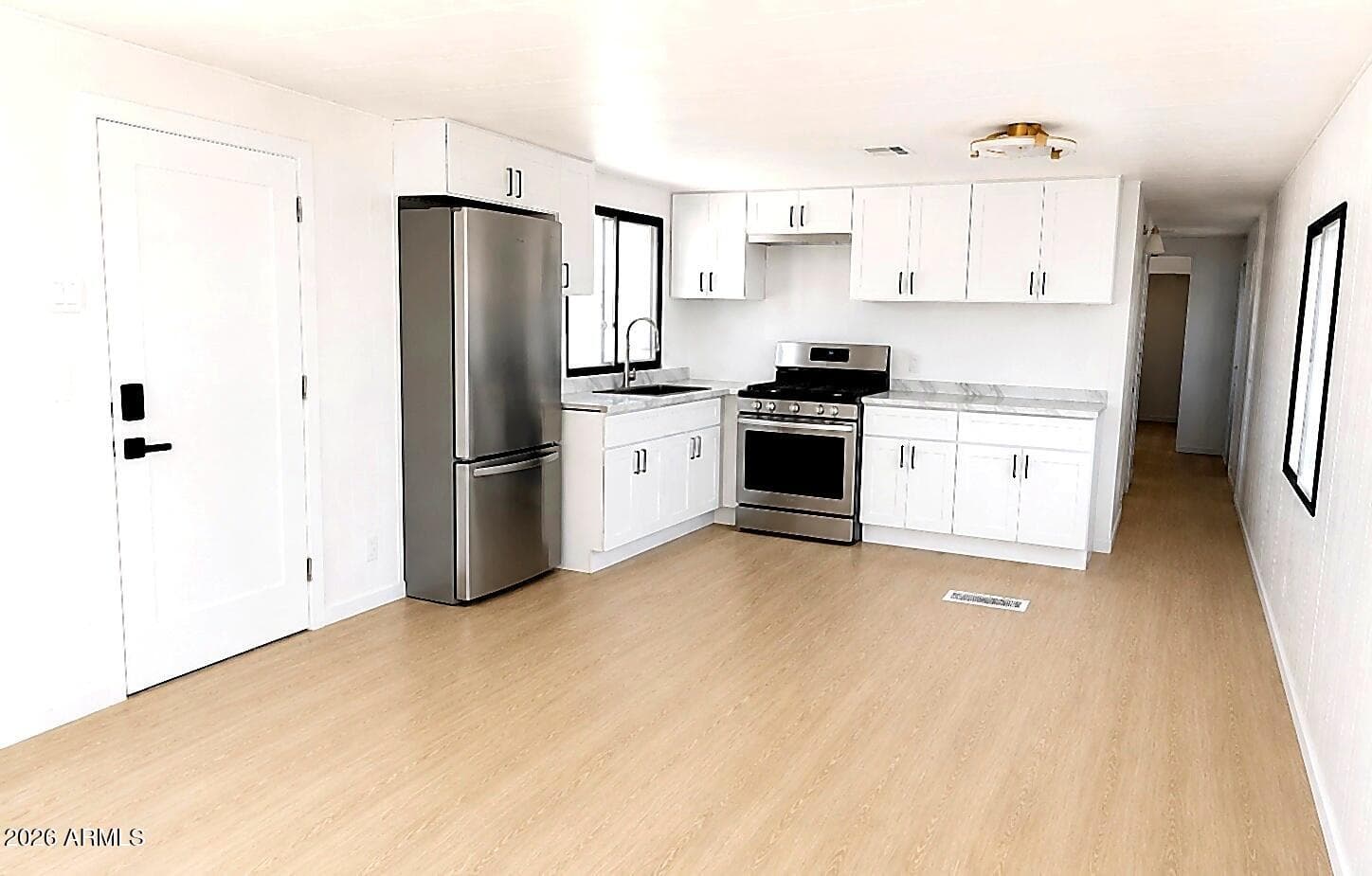 303 E South Mountain Avenue 90, Phoenix, AZ 85042 — photo 3 of 14