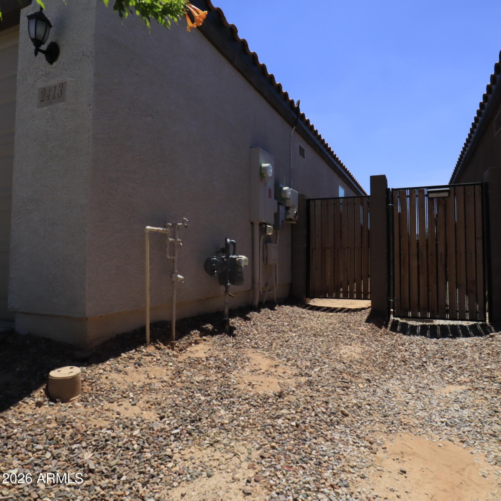 2413 W Sunland Avenue, Phoenix, AZ 85041 — photo 5 of 62