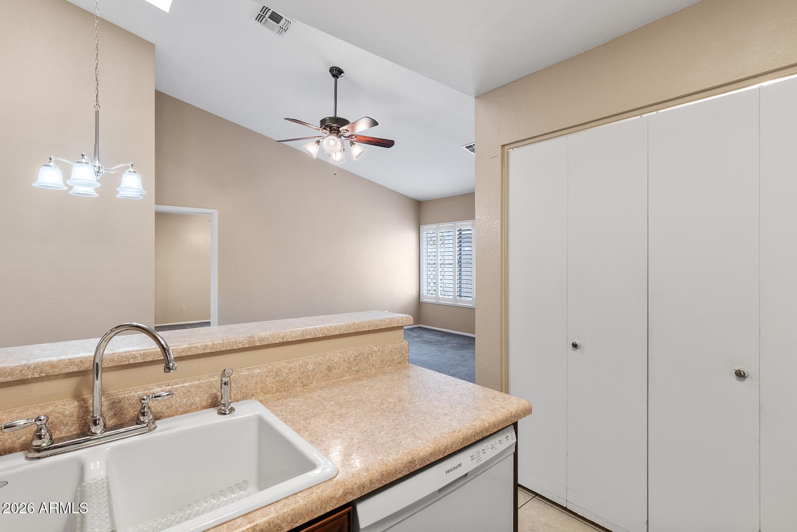 4449 E Vineyard Road, Phoenix, AZ 85042 — photo 12 of 33