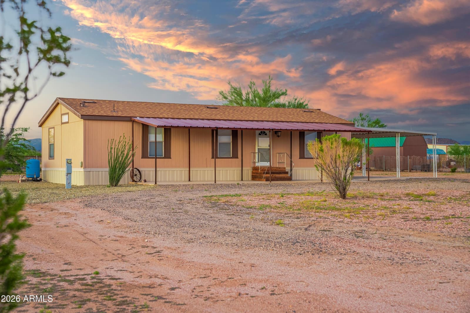 40514 N 251st Avenue, Morristown, AZ 85342 — photo 4 of 33