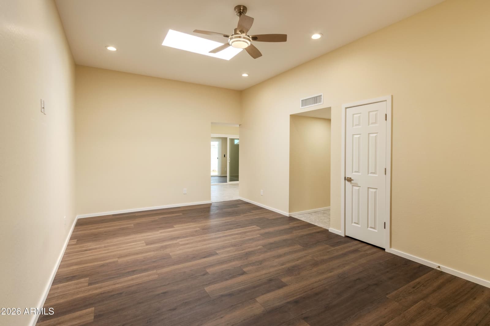 13629 N Del Webb Boulevard, Sun City, AZ 85351 — photo 7 of 32