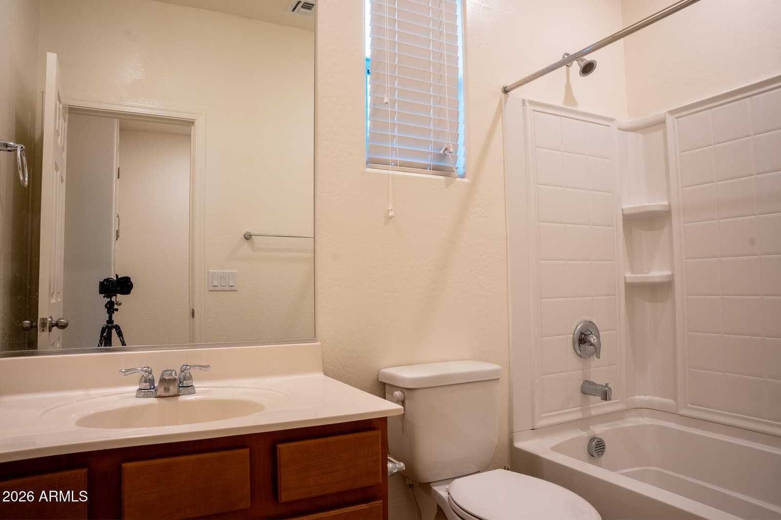 5343 W Hackamore Drive, Phoenix, AZ 85083 — photo 8 of 29