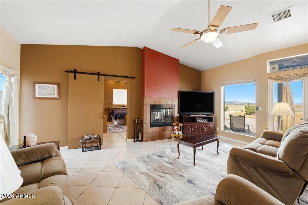 2405 W Center Street, Chino Valley, AZ 86323 — photo 13 of 39