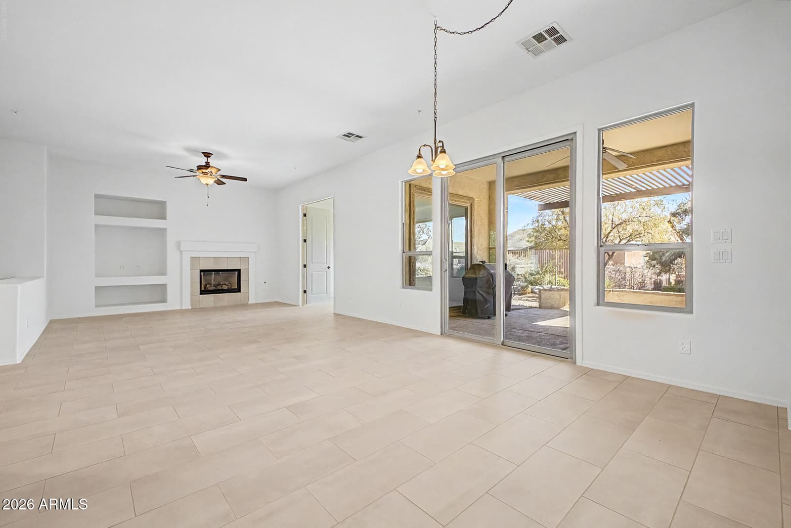12887 W Fetlock Trail, Peoria, AZ 85383 — photo 10 of 40