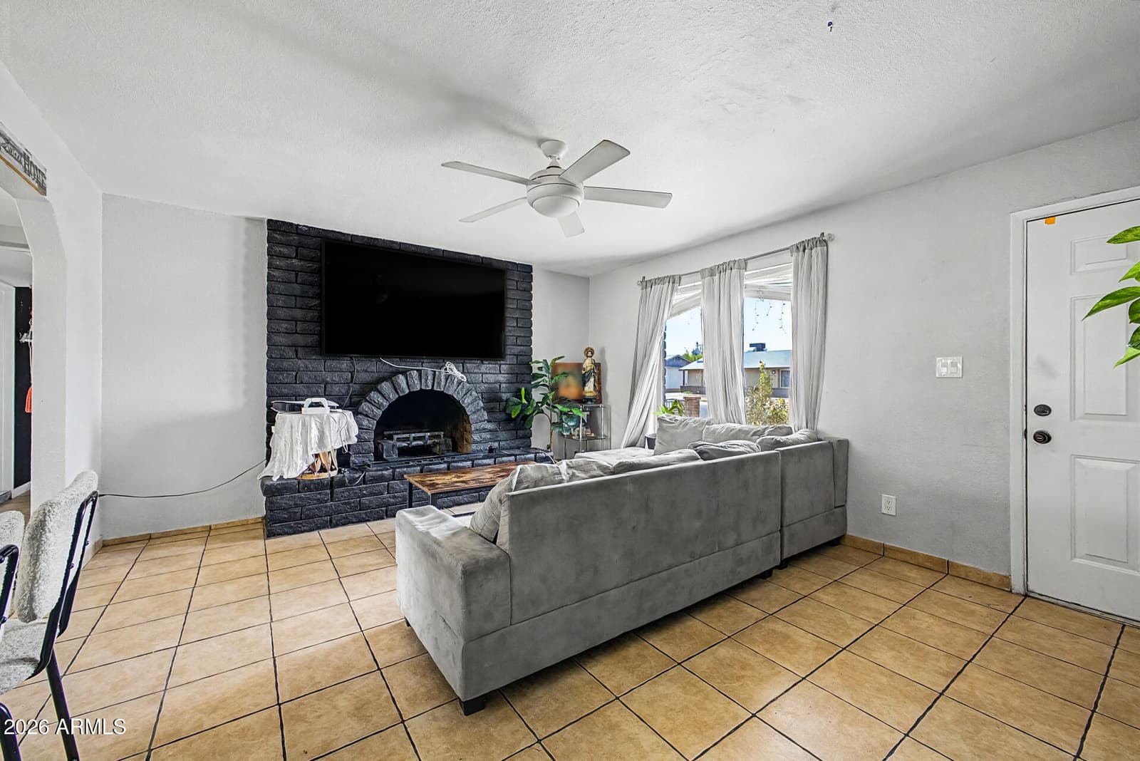 8730 W Earll Drive, Phoenix, AZ 85037 — photo 4 of 29