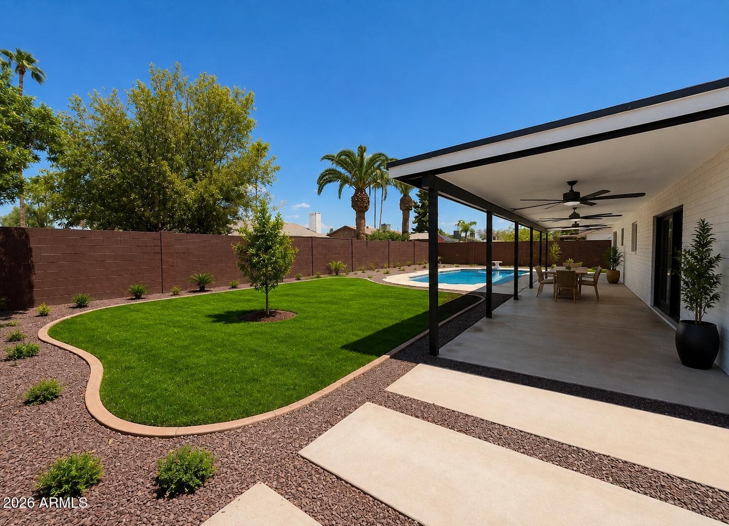 2934 W Hartford Drive, Phoenix, AZ 85053 — photo 2 of 27